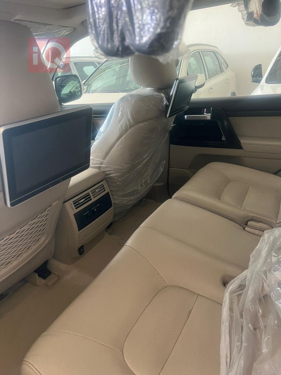 تويوتا لاندكروزر